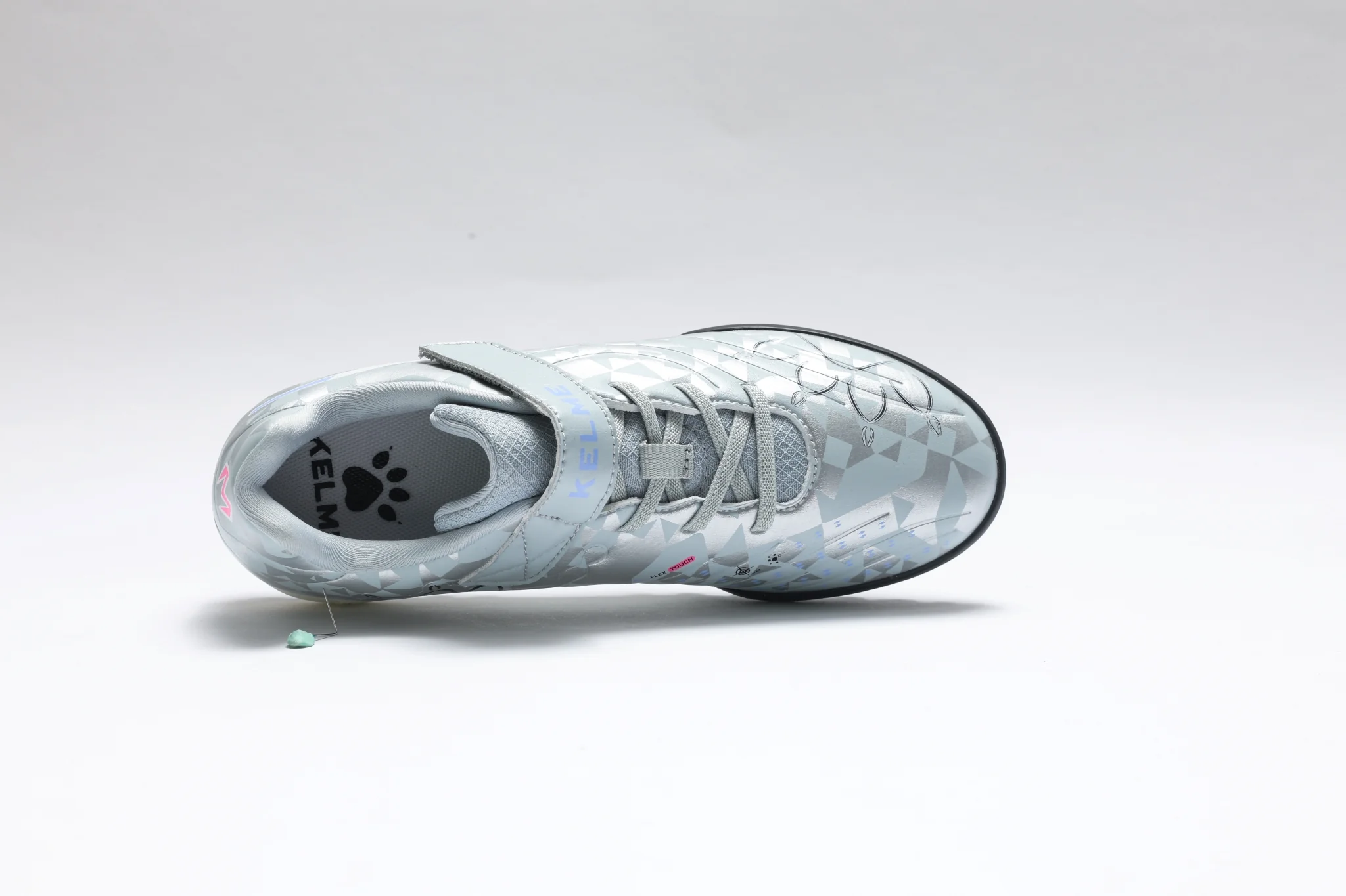 MAESTRO 2.0.4  Kelme TF Soccer Cleats - Image 10