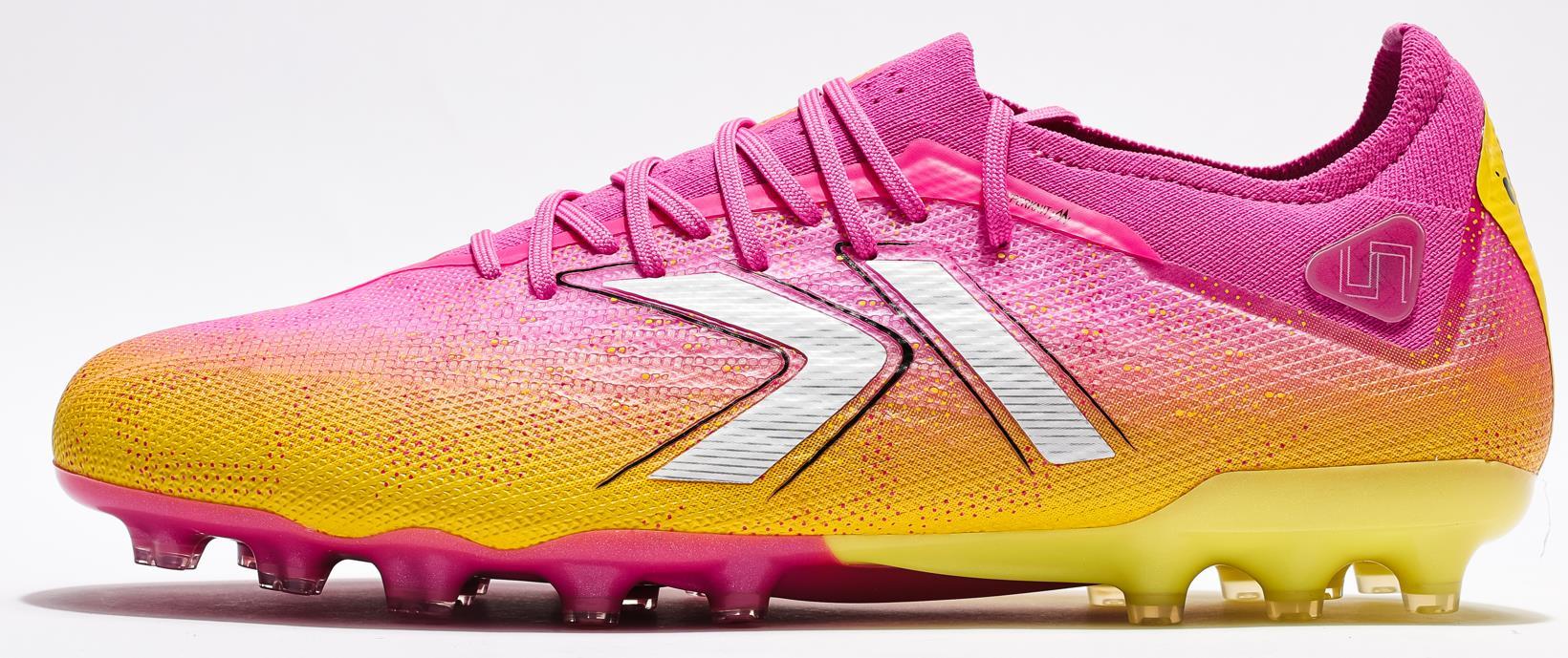 MOMENTUM 2.0.5 - Kelme Soccer Shoes | Speed, grip & PEBAX outsole - Image 3