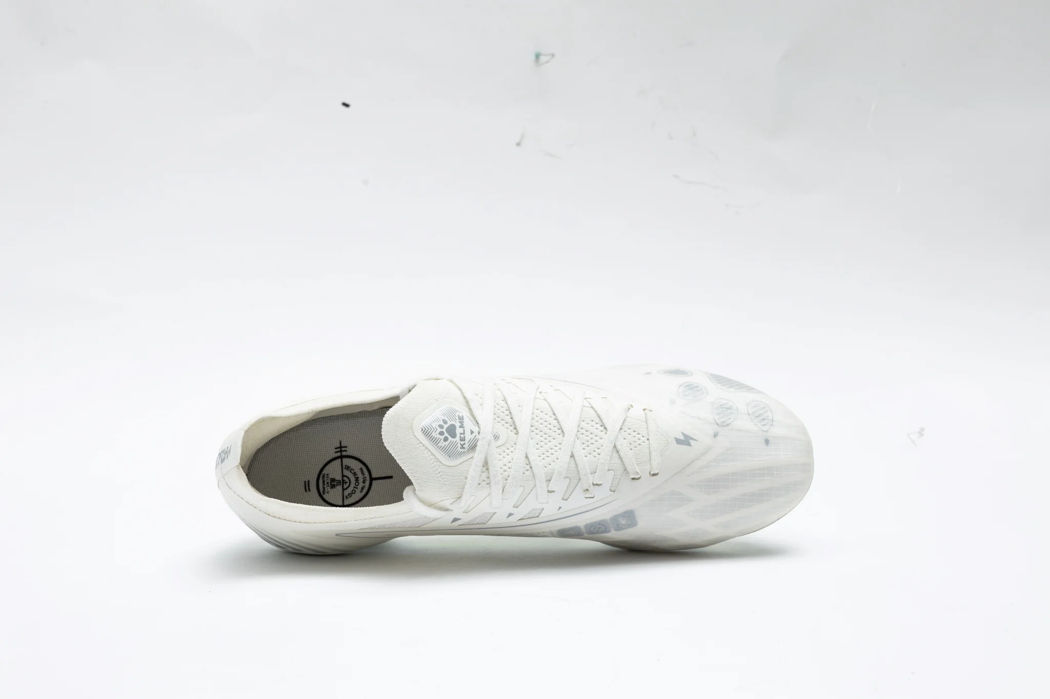 MOMENTUM 1.5.6 - Kelme Soccer Shoes(SG) - Image 4