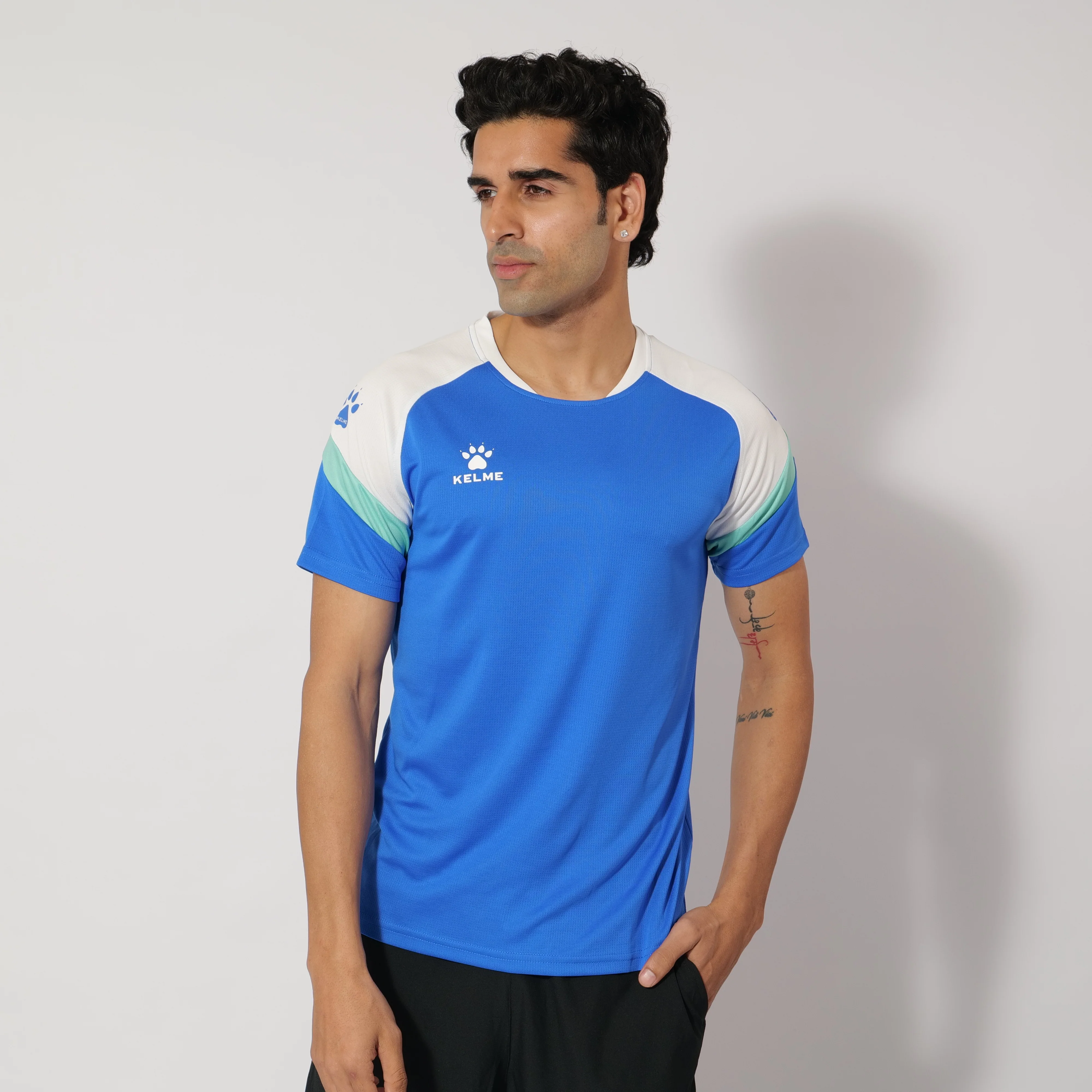 Kelme Men Short Sleeve T-shirt